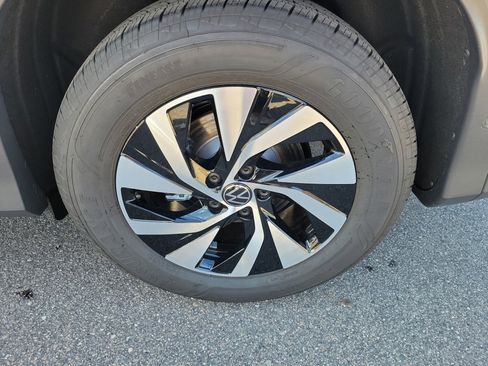 New 2026 Volkswagen Tiguan S FWD image 27