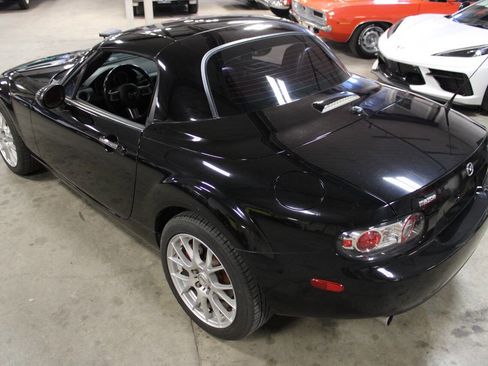 Used 2008 MAZDA MX-5 Miata Grand Touring w/ Premium Pkg image 16