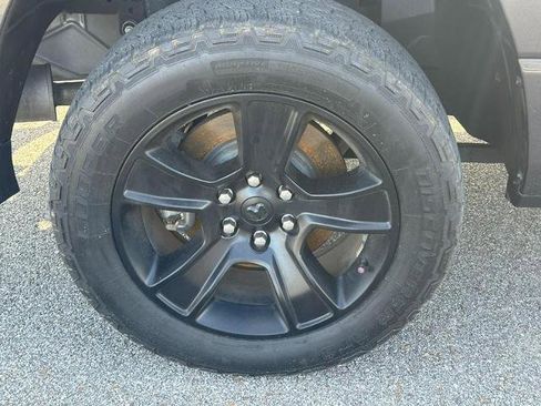 Used 2021 RAM 1500 Big Horn image 7