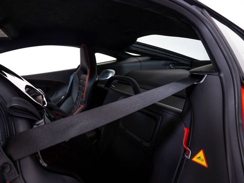New 2026 McLaren GTS RWD image 20