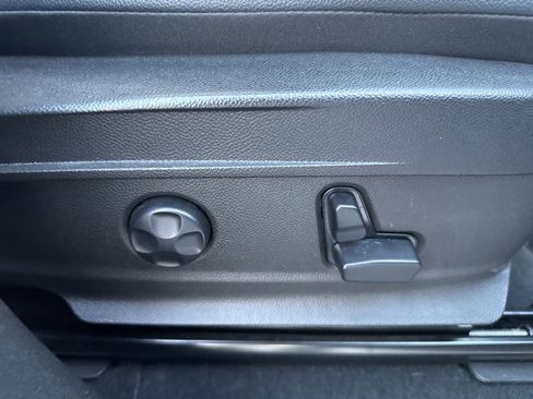 Used 2023 Alfa Romeo Stelvio Ti image 61