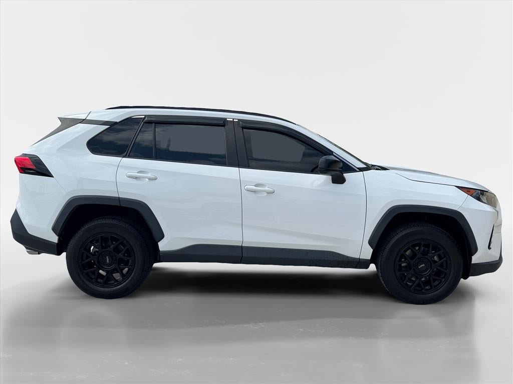 Used 2019 Toyota RAV4 LE AWD/4WD image 6