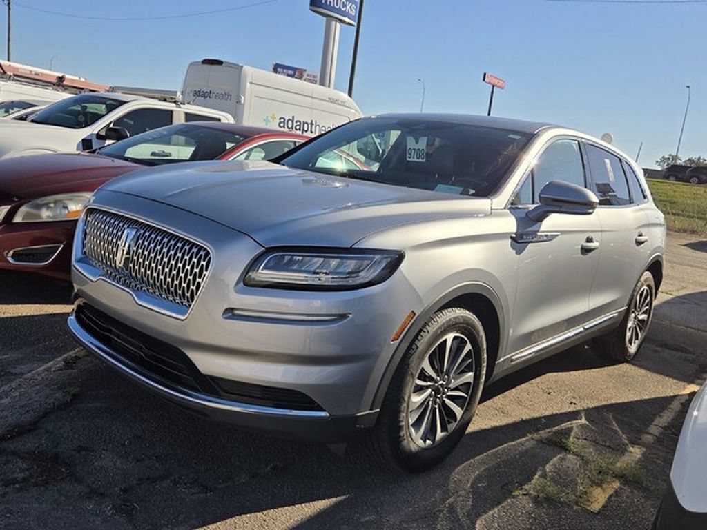 Used 2023 Lincoln Nautilus Reserve w/ Cargo Utility Package AWD/4WD image 3