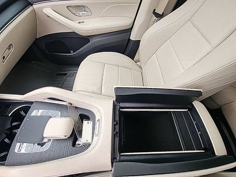 Used 2020 Mercedes-Benz GLE 350 4MATIC image 26