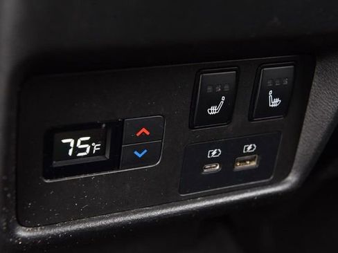 Used 2023 Nissan Rogue Platinum w/ Platinum Premium Package AWD/4WD image 26