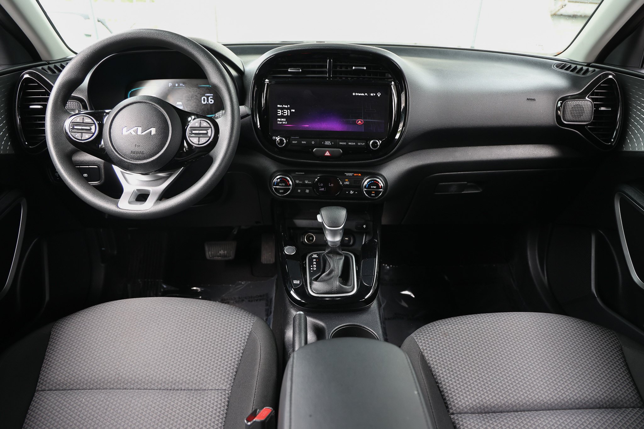 Used 2025 Kia Soul S FWD image 25