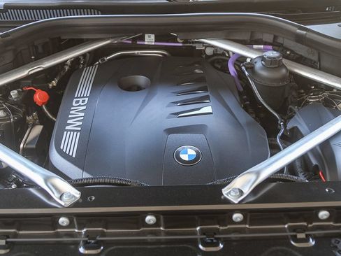 New 2026 BMW X5 sDrive40i w/ M Sport Package RWD image 21