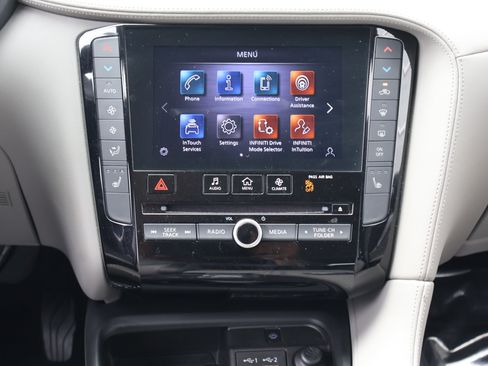 Certified 2023 INFINITI QX50 Luxe FWD image 3