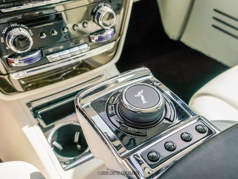 Used 2020 Rolls-Royce Phantom Sedan RWD image 18