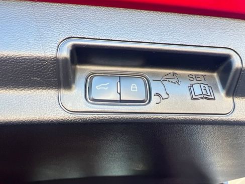 Used 2020 Ford Explorer ST w/ Premium Technology Package AWD/4WD image 14