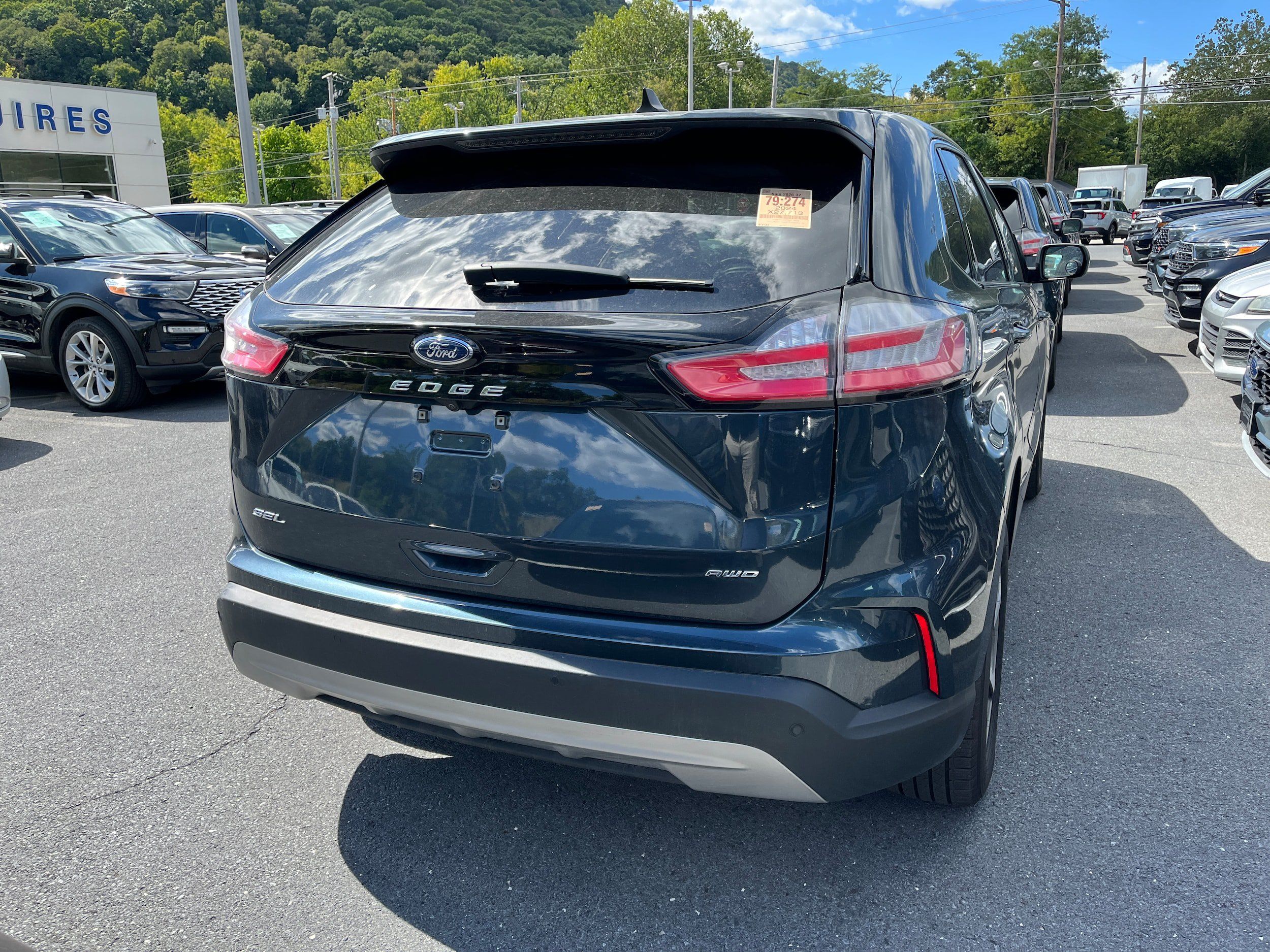 Certified 2024 Ford Edge SEL w/ Convenience Package AWD/4WD image 3