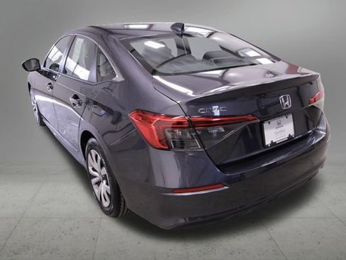 Used 2023 Honda Civic LX image 4