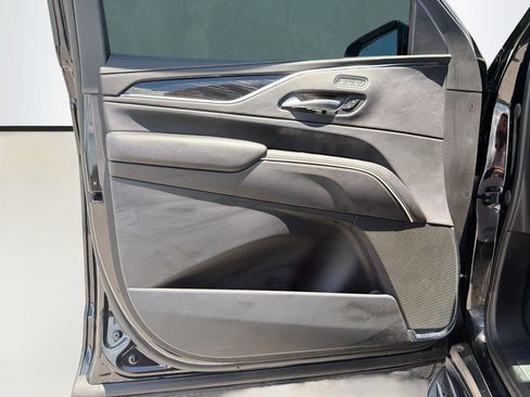Used 2021 Cadillac Escalade ESV Sport w/ Driver Assist Tech Package AWD/4WD image 24