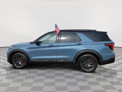 Certified 2025 Ford Explorer ST AWD/4WD image 2
