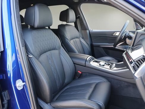 Used 2026 BMW X5 M60i AWD/4WD image 17