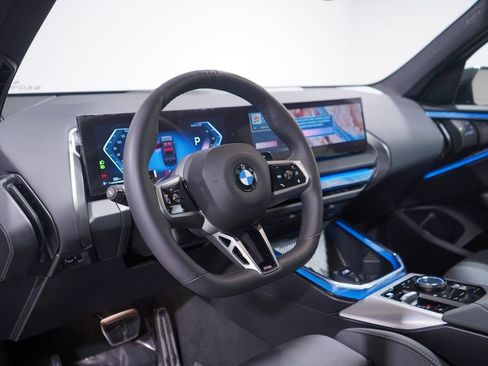 Used 2025 BMW X3 xDrive30i w/ M Sport Package image 6