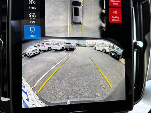 New 2025 Volvo XC90 T8 Ultra w/ Protection Package Premier image 15