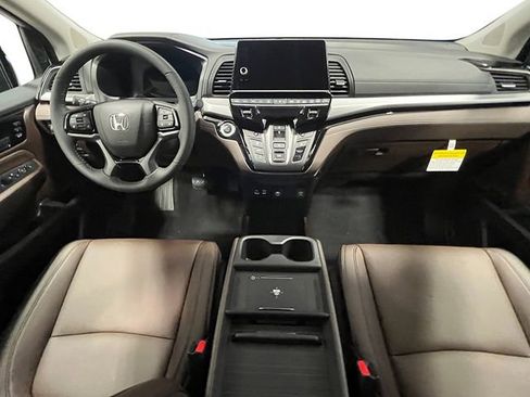 New 2026 Honda Odyssey Touring image 26