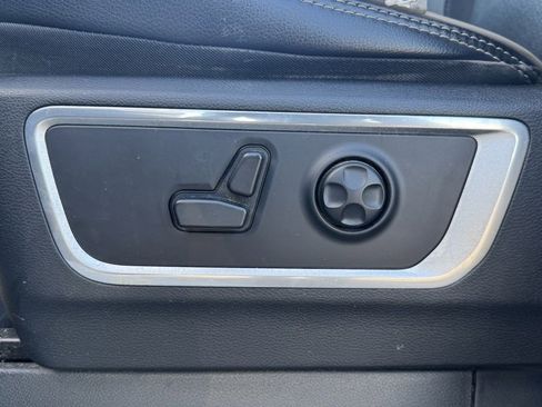 Used 2019 RAM 1500 Laramie w/ Trailer Tow Group image 12