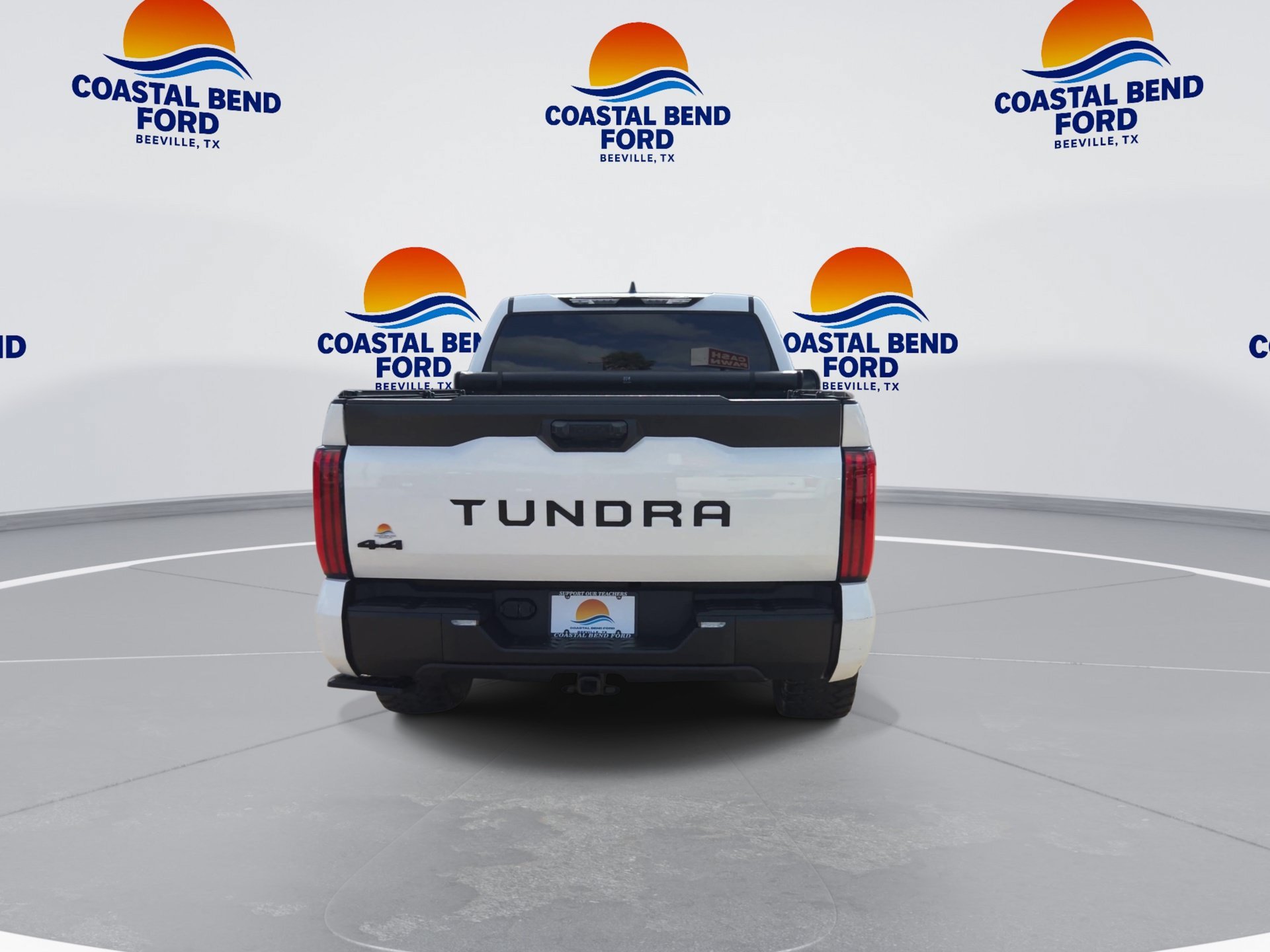 Used 2023 Toyota Tundra SR5 AWD/4WD image 7