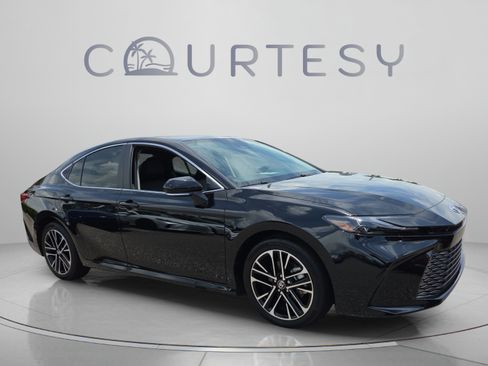 Certified 2026 Toyota Camry XLE FWD image 7