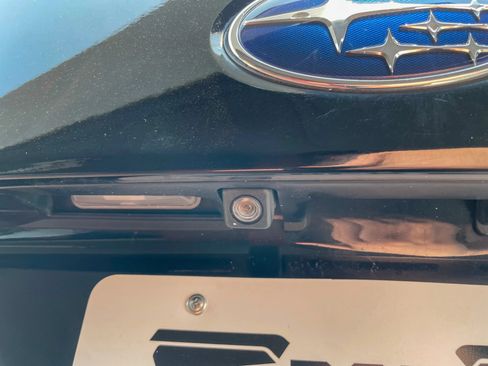 Used 2017 Subaru Outback 2.5i Limited AWD/4WD image 32