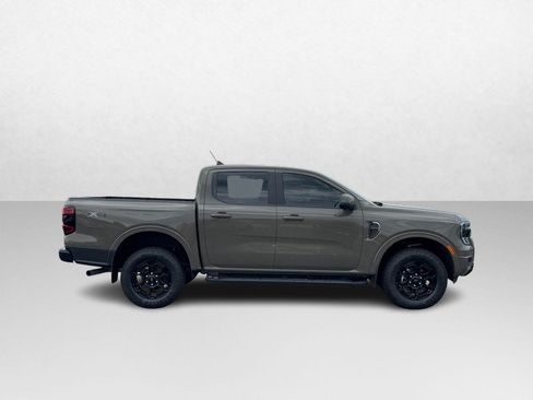 Used 2026 Ford Ranger Lariat w/ Black Appearance Package AWD/4WD image 2