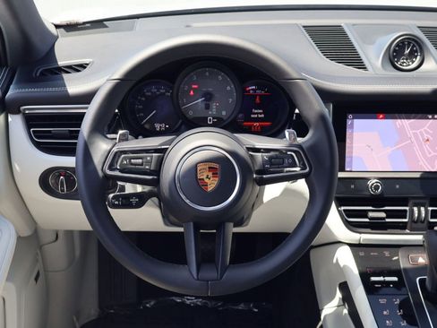 Certified 2026 Porsche Macan S AWD/4WD image 15