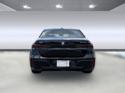 New 2026 BMW i7 xDrive60 AWD/4WD image 10