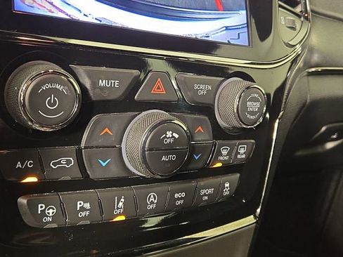 Used 2020 Jeep Grand Cherokee High Altitude image 19