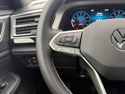 New 2026 Volkswagen Atlas Cross Sport SE AWD/4WD image 12