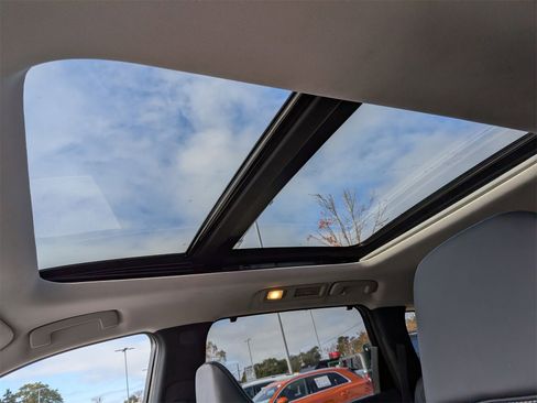 Used 2022 INFINITI QX60 Sensory w/ Cargo Package image 27