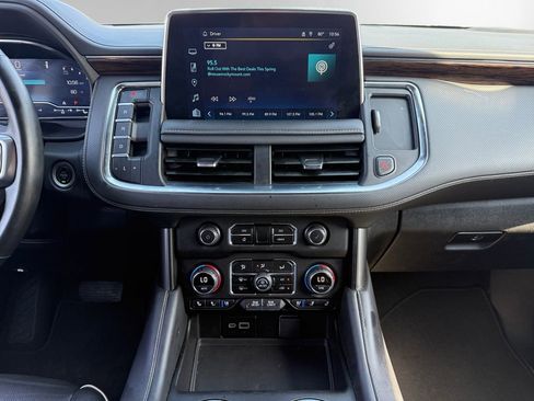 Used 2024 Chevrolet Tahoe Premier RWD image 11