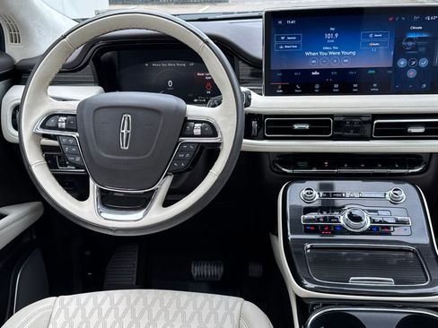 Certified 2022 Lincoln Nautilus Black Label w/ Class II Trailer Tow Package image 14