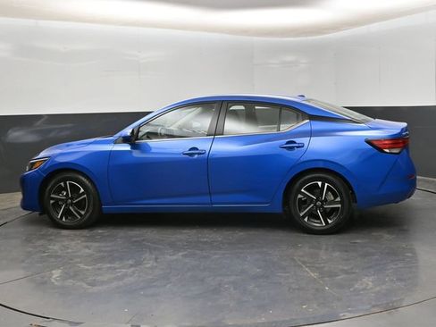 Used 2025 Nissan Sentra SV FWD image 5