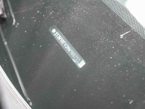 Used 2021 Toyota RAV4 XLE image 33