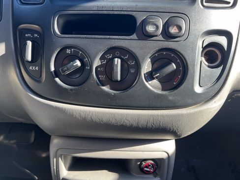 Used 2003 Ford Escape XLS AWD/4WD image 21