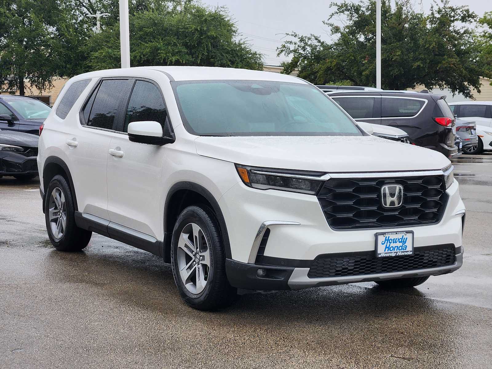 Used 2023 Honda Pilot EX-L image 3