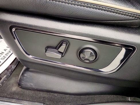 Used 2023 RAM 1500 Limited image 11