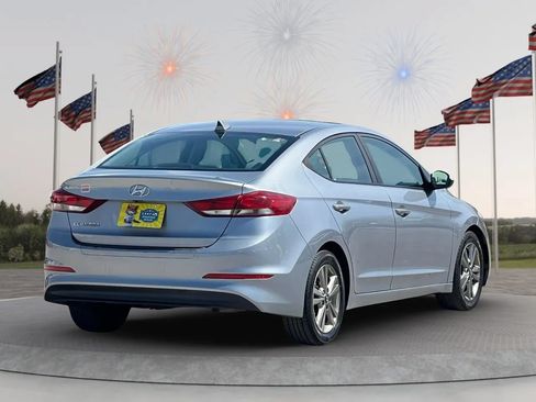 Used 2017 Hyundai Elantra SE FWD image 7