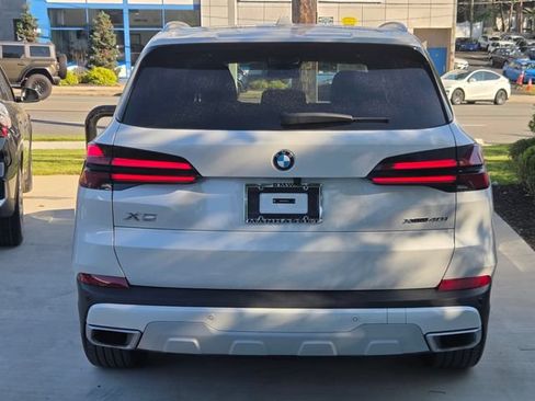 Certified 2025 BMW X5 xDrive40i w/ Parking Assistance Package AWD/4WD image 5