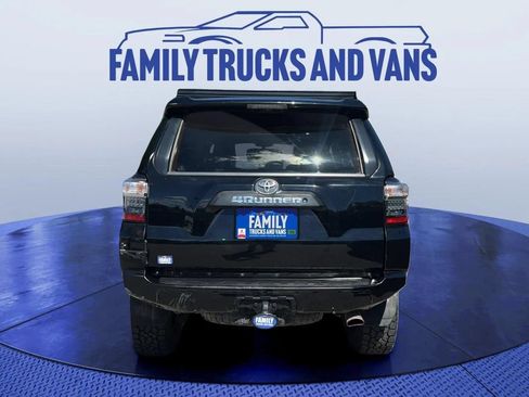 Used 2016 Toyota 4Runner Trail Premium w/ Convenience Package AWD/4WD image 4