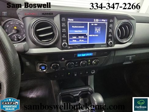 Used 2021 Toyota Tacoma TRD Off-Road w/ Technology Package AWD/4WD image 12