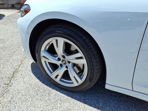 Certified 2025 Audi A5 2.0T Premium Plus w/ Premium Plus AWD/4WD image 9