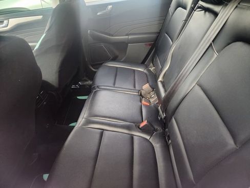 Used 2022 Ford Escape SEL FWD image 10