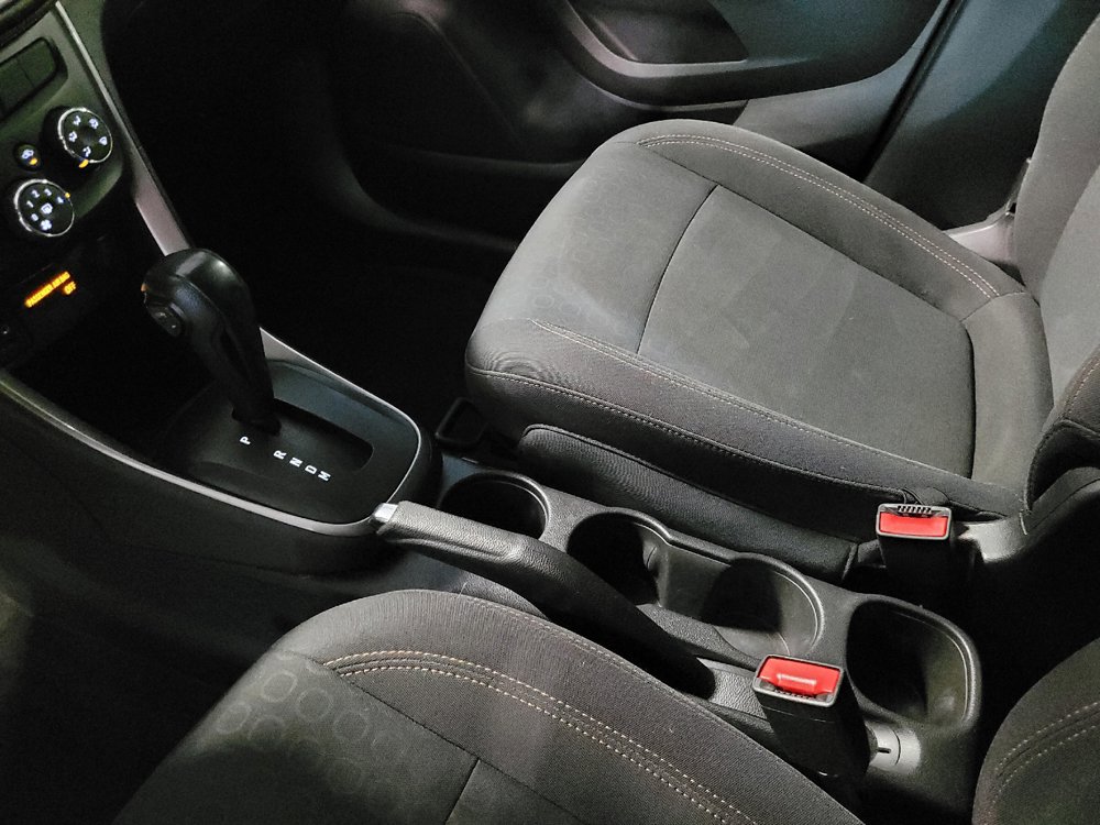 Used 2020 Chevrolet Trax LS FWD image 22