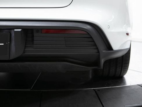 Certified 2024 Porsche Taycan image 37