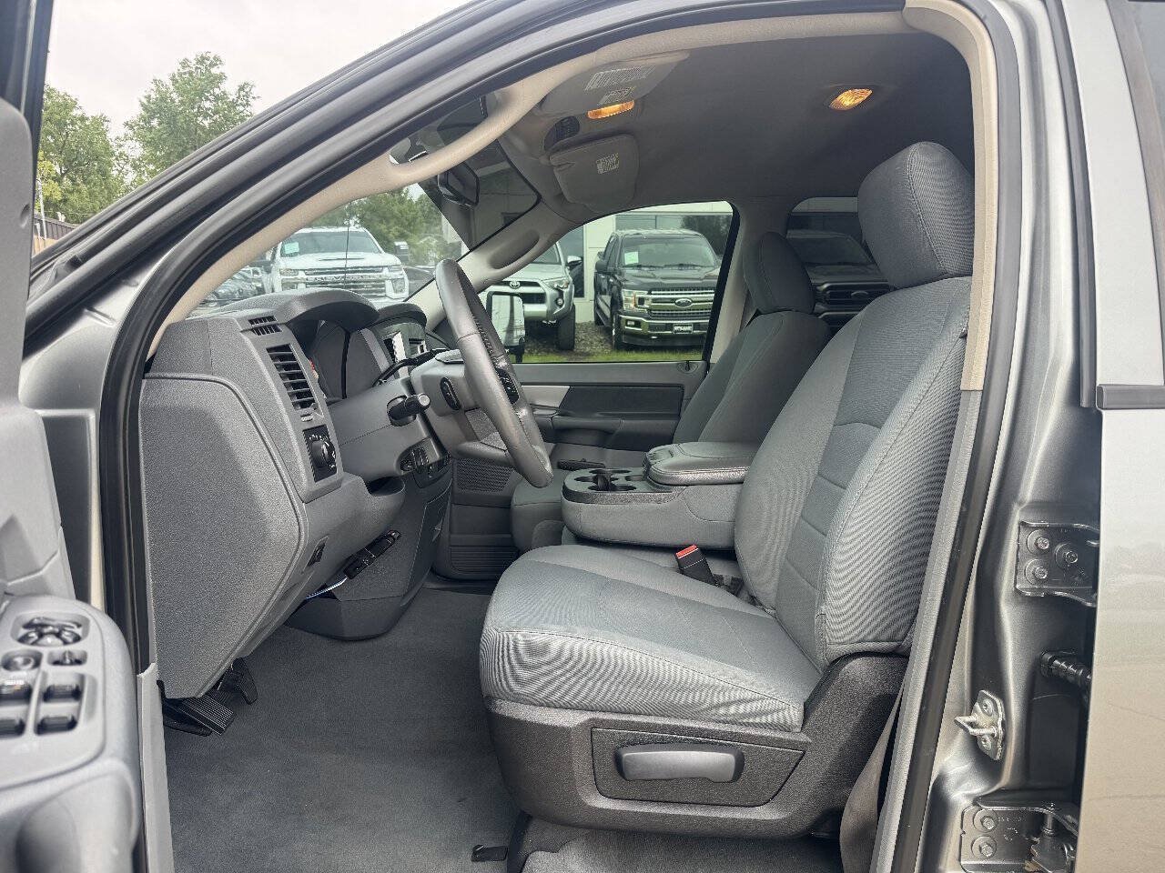 Used 2009 Dodge Ram 2500 Truck SLT w/ Popular Equipment Group AWD/4WD image 11
