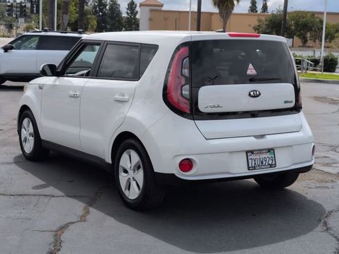 Used 2015 Kia Soul EV FWD image 5