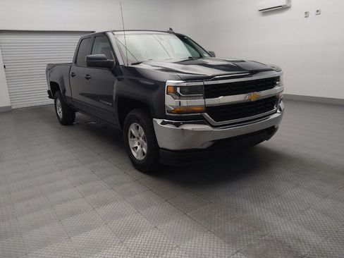 Used 2018 Chevrolet Silverado 1500 LT w/ Trailering Package AWD/4WD image 13
